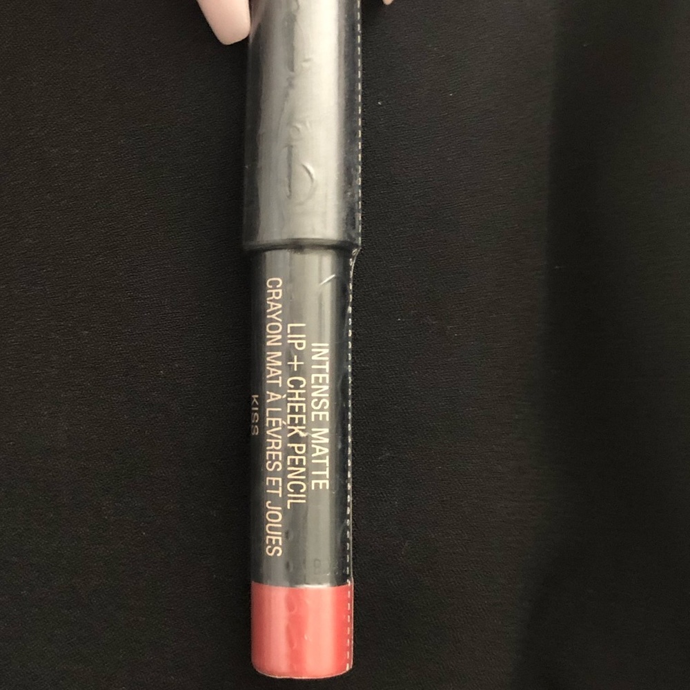 Lip and cheek crayon